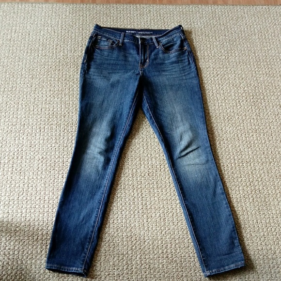 Old Navy Denim - OLD NAVY JEANS CURVY/PROFILE SIZE 4